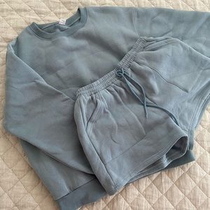 Blue sweat-short set